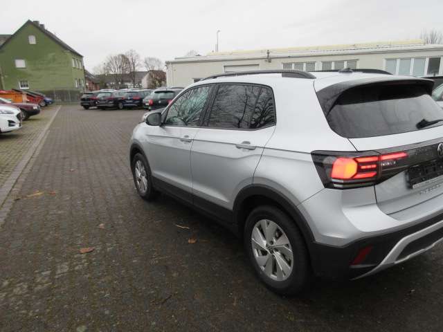 VW T-Cross Life 1.0 TSI NAVI LED ACC GJR ALU APS SITZ 6.600 km 21.988 &euro; Bergkamen 59192