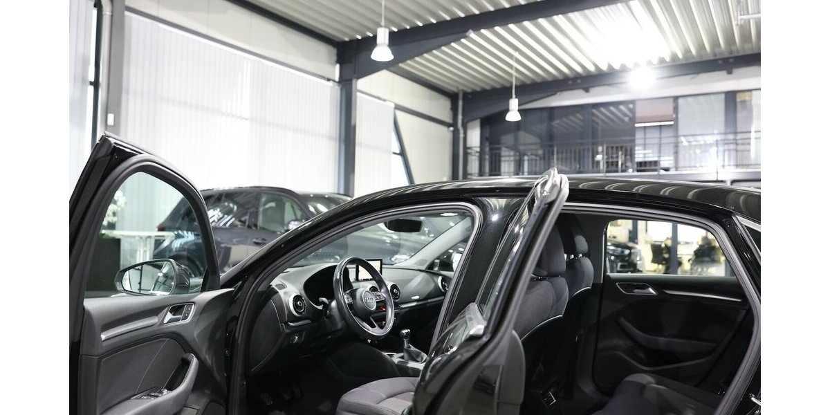 Audi A3 LIMOUSINE 1.4 TFSI BUSINESS / VIRTUAL-COCKPIT 119.000 km 16.333 &euro; Hamm 59077