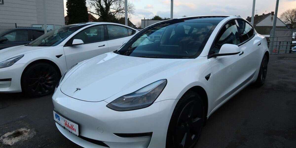 Tesla Model 3 47.700 km 32.900 &euro; Bochum 44803
