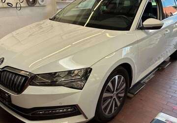 Skoda Superb 124.448 km 17.950 &euro; Lünen 44534