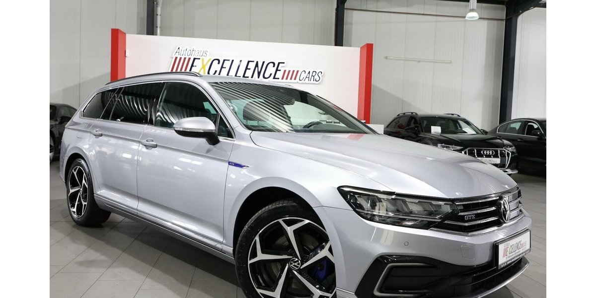 VW Passat Variant GTE DSG IQ BUSINESS R-LINE SPORT 86.000 km 24.444 &euro; Hamm 59077