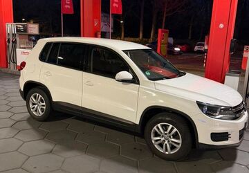 VW Tiguan 210.500 km 6.150 &euro; HERTEN 45699