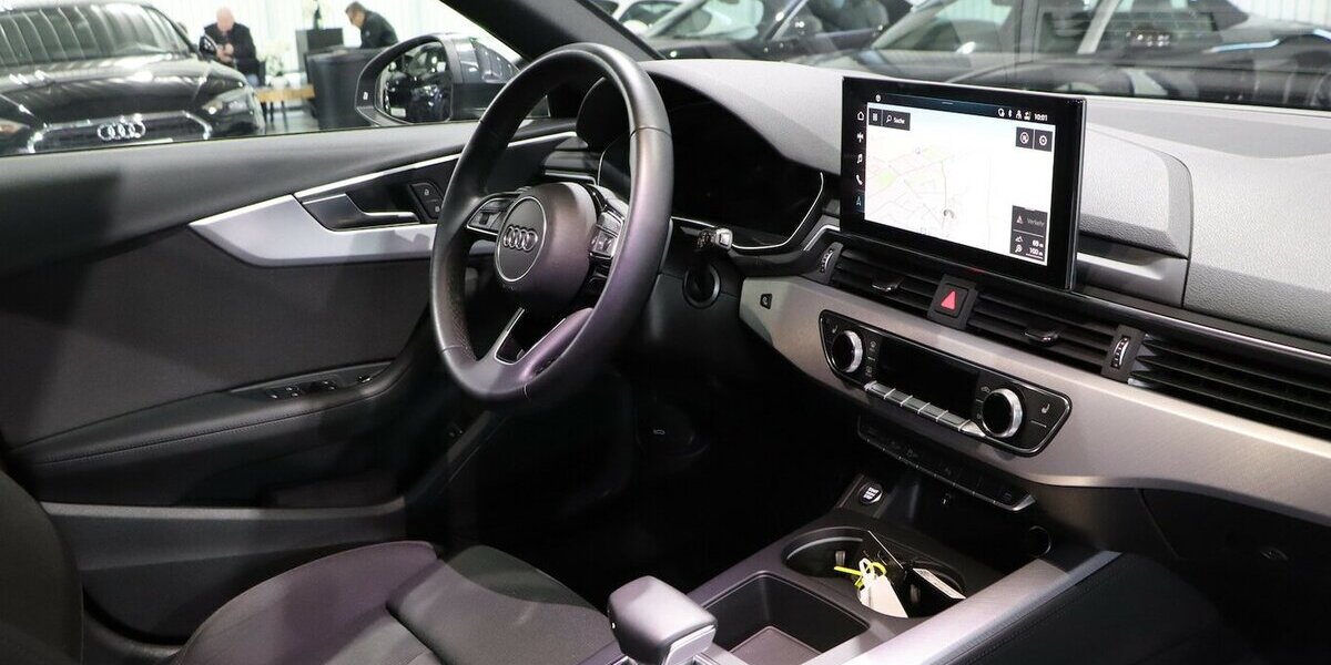 Audi A4 Avant 40 TFSI ADVANCED / LED / PANORAMA 55.000 km 27.777 &euro; Hamm 59077